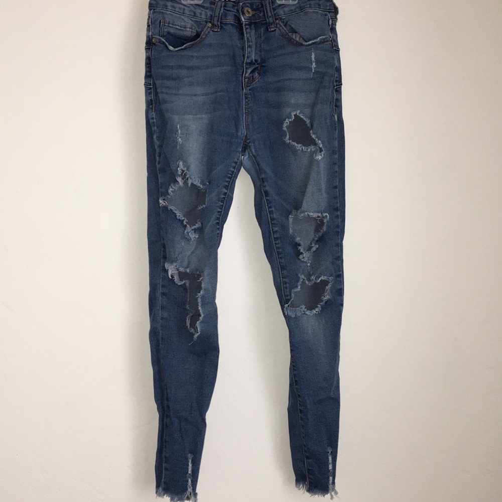 High rise ripped jeans